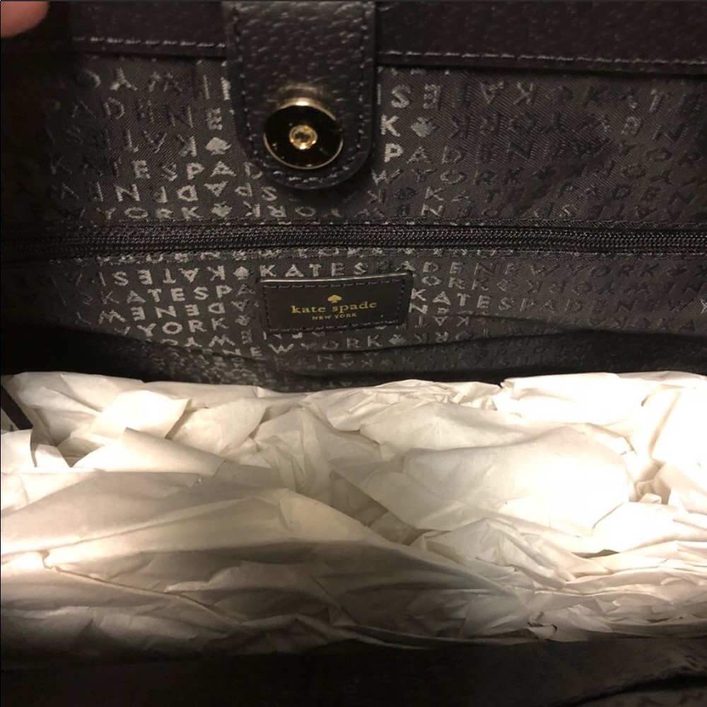 Kate Spade Grove Street Maeve Black and White Bag - Picture 5 of 6